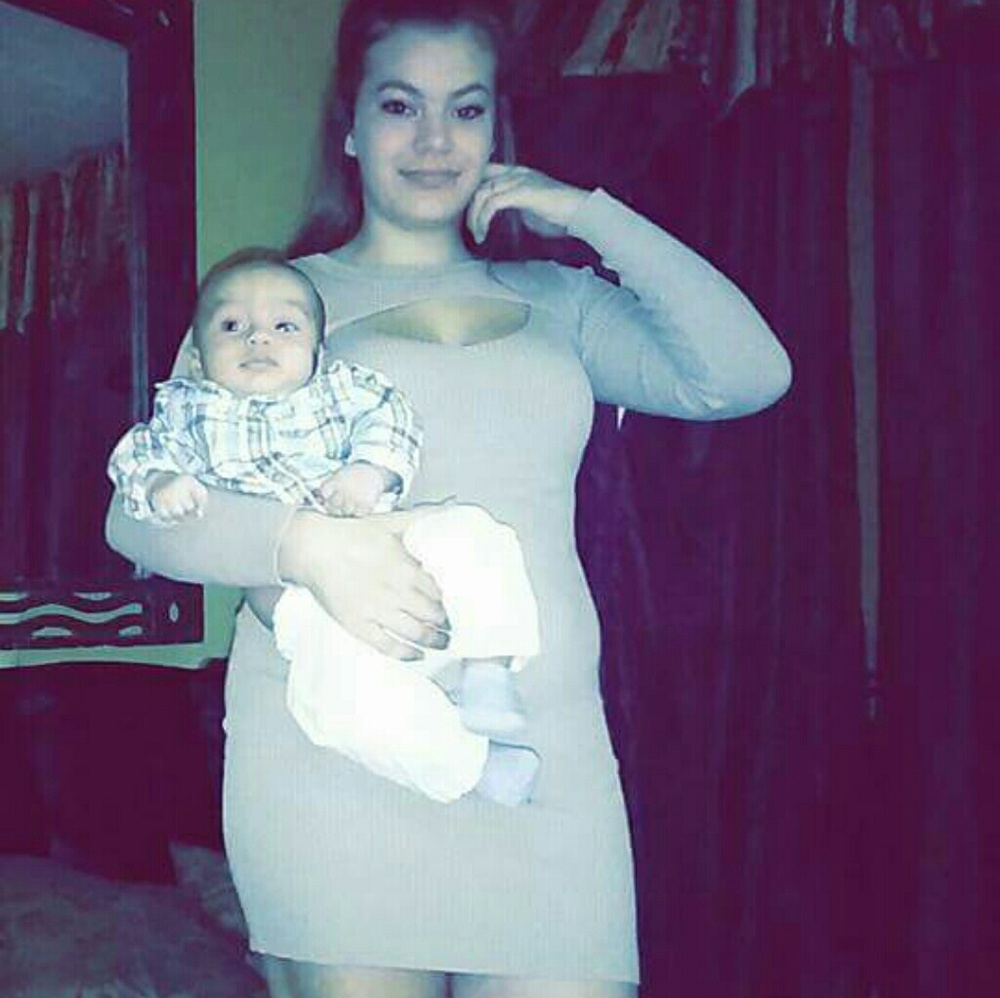 This dress ignore my face and my sons